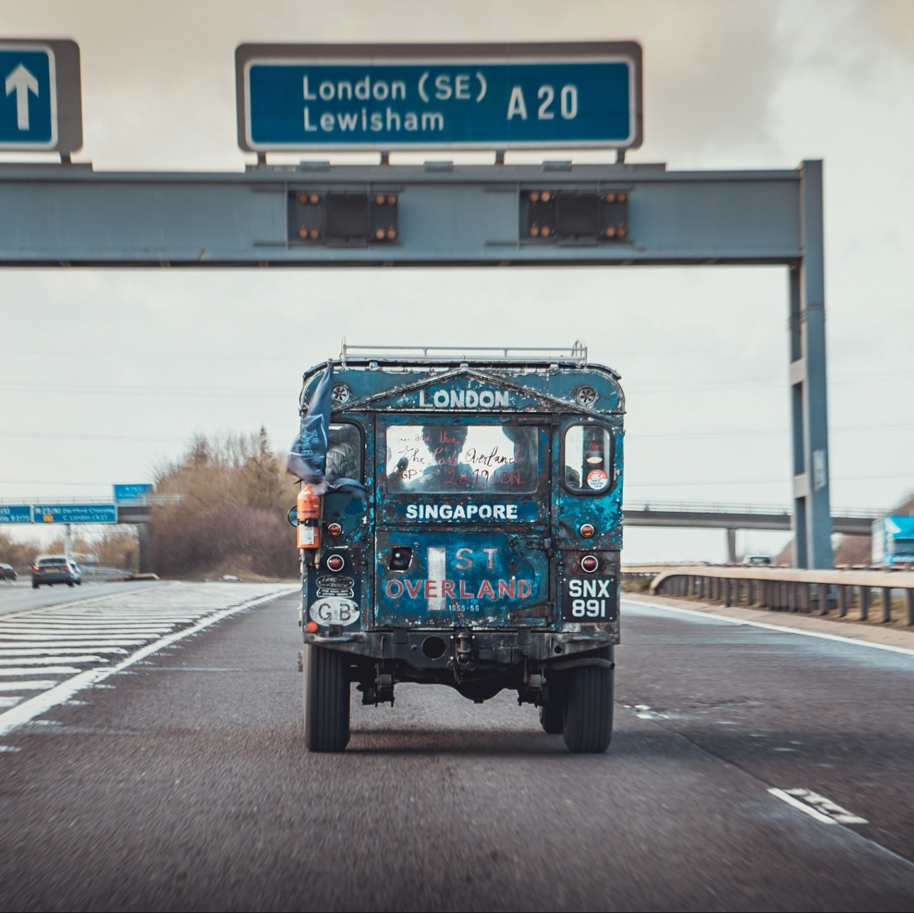 Dr. SILVERIUS PURBA DOKTER INDONESIA DI BALIK EKSPEDISI LEGENDARIS THE LAST OVERLAND